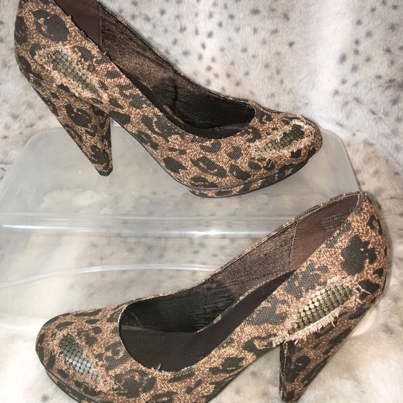 Not Rated Shoes - 💋Not Rated animal print Heels